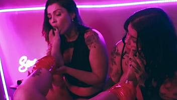 These 3 girls playing with feet will be the most beautiful thing you will see today