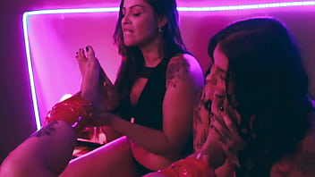 These 3 girls playing with feet will be the most beautiful thing you will see today