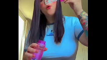 Y si vienes tú a hacerme pompas en otro lado ️