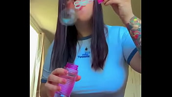 Y si vienes tú a hacerme pompas en otro lado ️