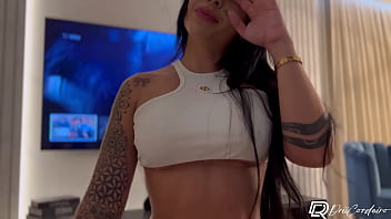 Era pra ser filminho e pipoca mas acabei sentando no pau gostoso do safado