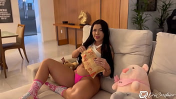 Era pra ser filminho e pipoca mas acabei sentando no pau gostoso do safado