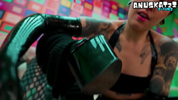 Inked up goth girls intimate latex fisting and squirting