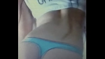 Meneando las caderas