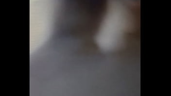 Meneando las caderas