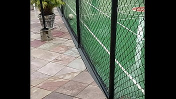 Braquinho comendo o aro