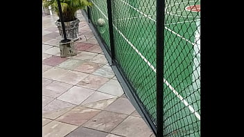 Braquinho comendo o aro