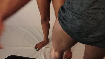 Petite latina sucks a cock for fun