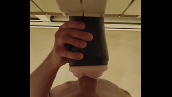 Follando mi fleshlight hasta que me hace temblar del orgasmo