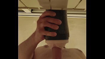 Follando mi fleshlight hasta que me hace temblar del orgasmo