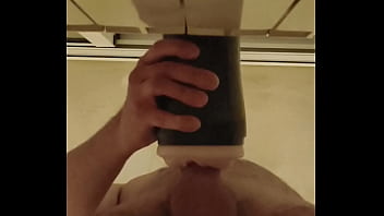 Follando mi fleshlight hasta que me hace temblar del orgasmo