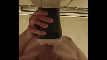 Follando mi fleshlight hasta que me hace temblar del orgasmo