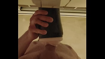 Follando mi fleshlight hasta que me hace temblar del orgasmo