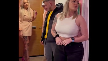 I Haven’t Had Any Luck Trying To Sell This Flat Aprilvelvetx Ryanleexxxx Troywhite24 I Hope This Lot Take It thumbnail