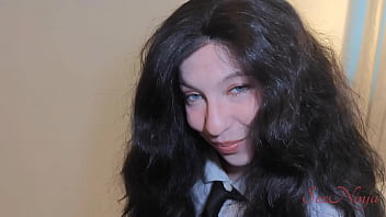 Quick fuck with school girl before her parents get home