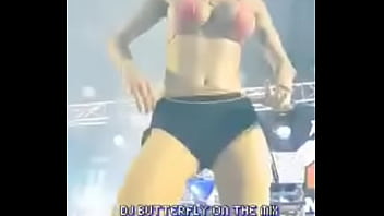 सेक्सी डांस