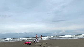 Camila vegas & neitan bts de gravações na praia e risadas reais