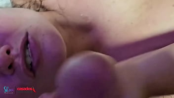 Casada da o cú para o macho bbc e depois chama o corno para uma dp