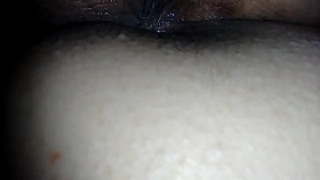 Brincando com o cu dela