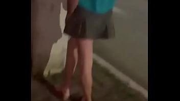 Uma provocadinha básica no passeio a noite pelas rua de curitiba com femeazinhacd