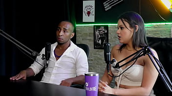 Veja a entrevista safada e cheia de putaria com a maria bittencourt e negro top oficial com thaisa redvelvet e tifany rocha no porn cast brazil parte 4 watch sheer red