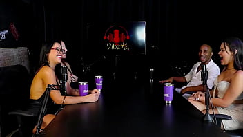 Veja a entrevista safada e cheia de putaria com a maria bittencourt e negro top oficial com thaisa redvelvet e tifany rocha no porn cast brazil parte 4 watch sheer red