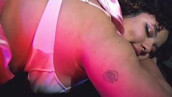 Naughty Bbw Foot Worship And Scissoring thumbnail