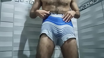Tucacheritocacheron Quieres Tener Mi Pene Dentro Tuyo Y Que Te Bañé De Mi Leche En La Ducha thumbnail