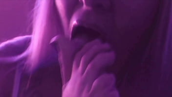 Just focus on my wrinkled soles and long toes dirty version