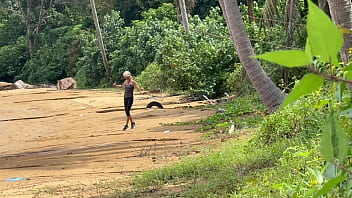 Accidental homemade sex in public beach handjob and outdoor cumshot