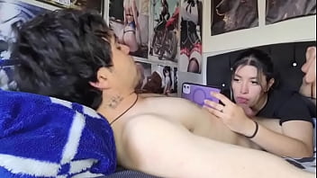 ¡chica universitaria me mama la verga después de clase y me corro en su boca