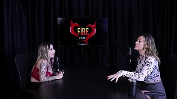 Achou Louco Mulheres Submeterem Outras Mulhres A Certas Coisas E Comentou Sobre As Censuras Nas Redes Sociais Angélica Morango Watch Sheer Red thumbnail