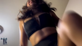 Mostrando como se trata homem lixo