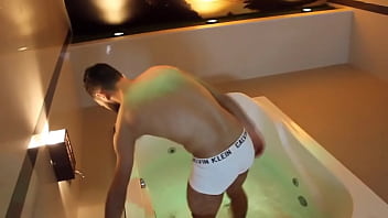 Contratei Um Man thumbnail