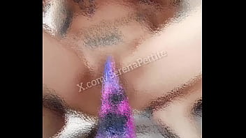 Jugando con mi nuevo dildo