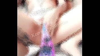 Jugando con mi nuevo dildo