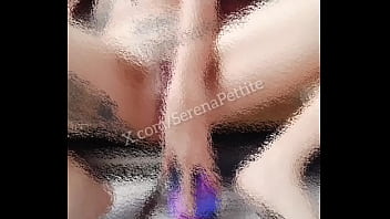 Jugando con mi nuevo dildo