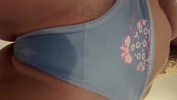 Mexicana Caliente Le Envia Rico Video A Su Primo Modelandole Su Calzoncito thumbnail