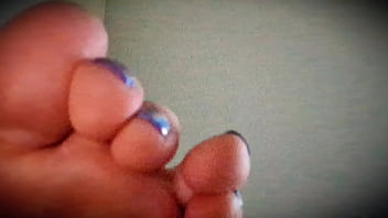 Feet vids i sent as a virgin