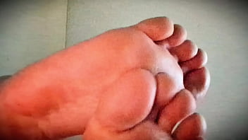 Feet vids i sent as a virgin