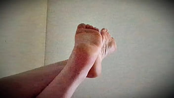 Feet vids i sent as a virgin