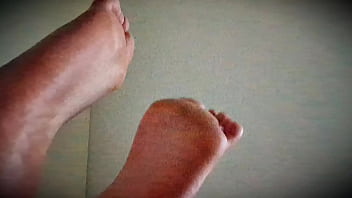 Feet vids i sent as a virgin