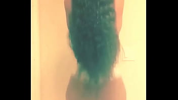 Bebe da' booty mz standing ovaton