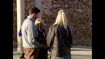 Cassandra and monique take an artist home to have a threesome