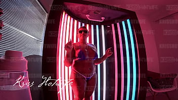 Fazendo marca de bronzeado making a tan mark