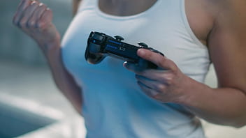 Gamers secret lesbian session