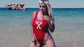 Vivimos en una sociedad que te quiere aceptar tal como no eres y están esperando a que seas para como coño debes ser