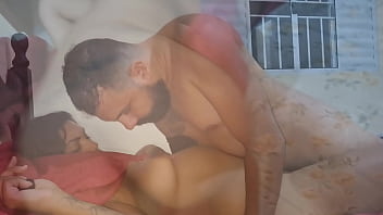 Menage minha amiga e meu macho mamam meus peitos bicudos