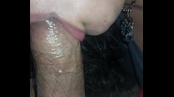 Mi novio y yo terminamos pero jamás pararé de chupar su gran polla venosa