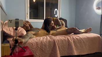 Fudendo uma buceta molhadinha no ap